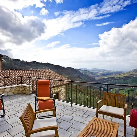 Holiday home Cesoni View *